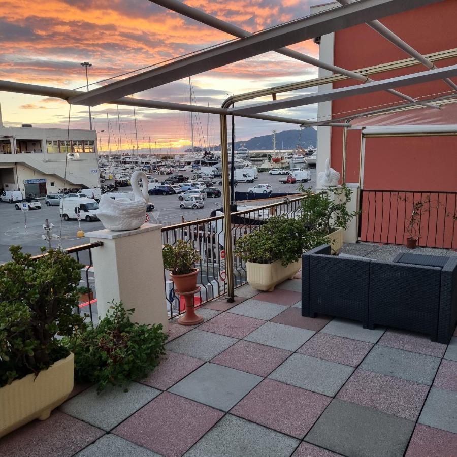 Albergo Stella Di Mare Lavagna Luaran gambar