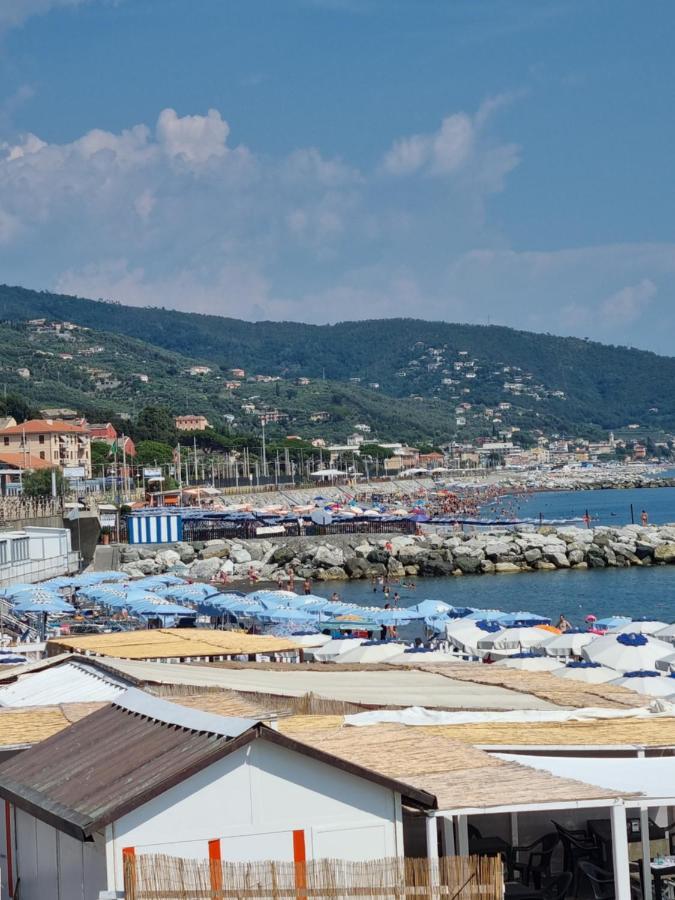 Albergo Stella Di Mare Lavagna Luaran gambar