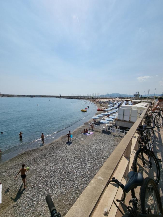 Albergo Stella Di Mare Lavagna Luaran gambar