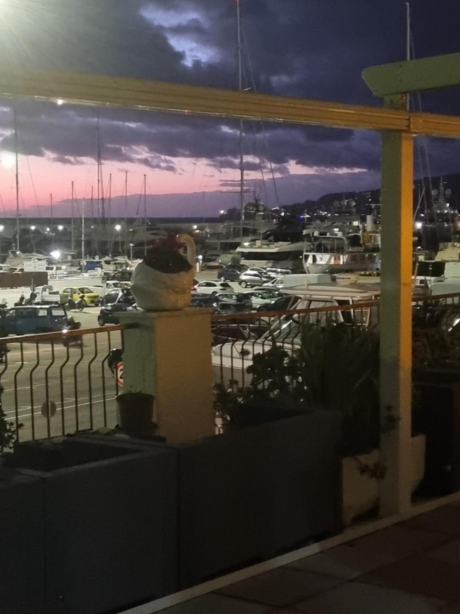 Albergo Stella Di Mare Lavagna Luaran gambar